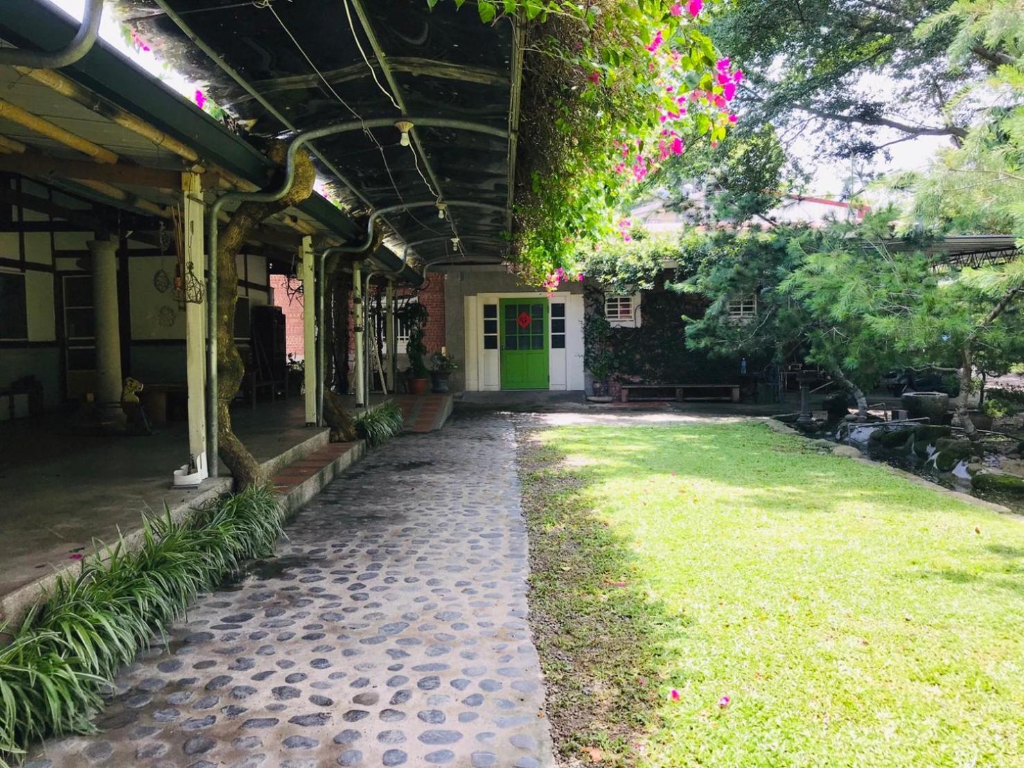 嘉義竹崎白樹腳驛棧萬坪生態包棟烤肉親子民宿 Fujin Bagian luar foto